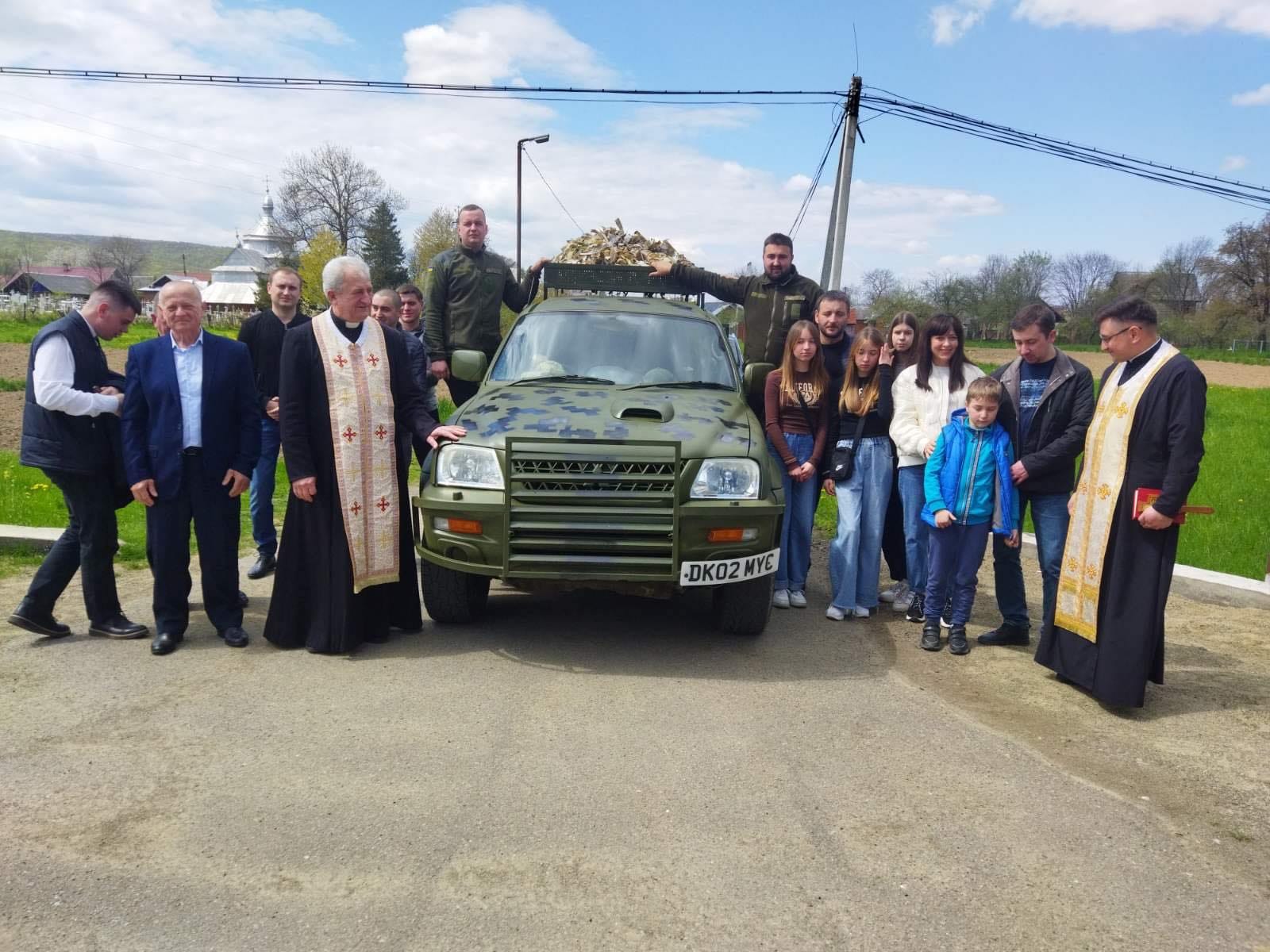 Чергове авто відправили на Бахмут