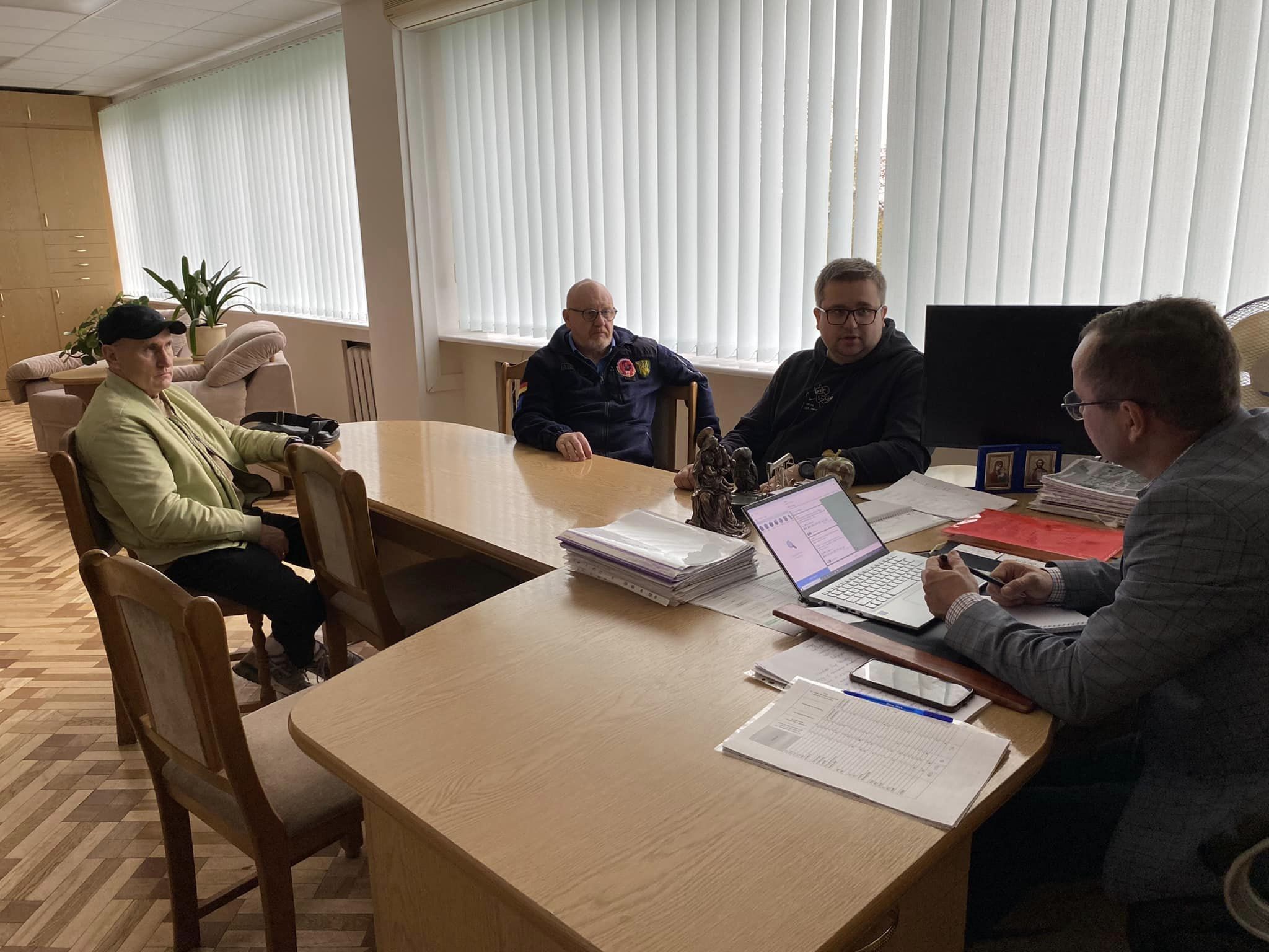 Волонтери фонду активно долучилися до обговорення перспектив масштабного впровадження екологічно чистої зеленої енергетики у нашому регіоні