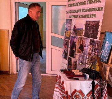 Андрій Голинський взяв участь у фотовиставці пам’яті бійця Азову Андрія «Леміша»