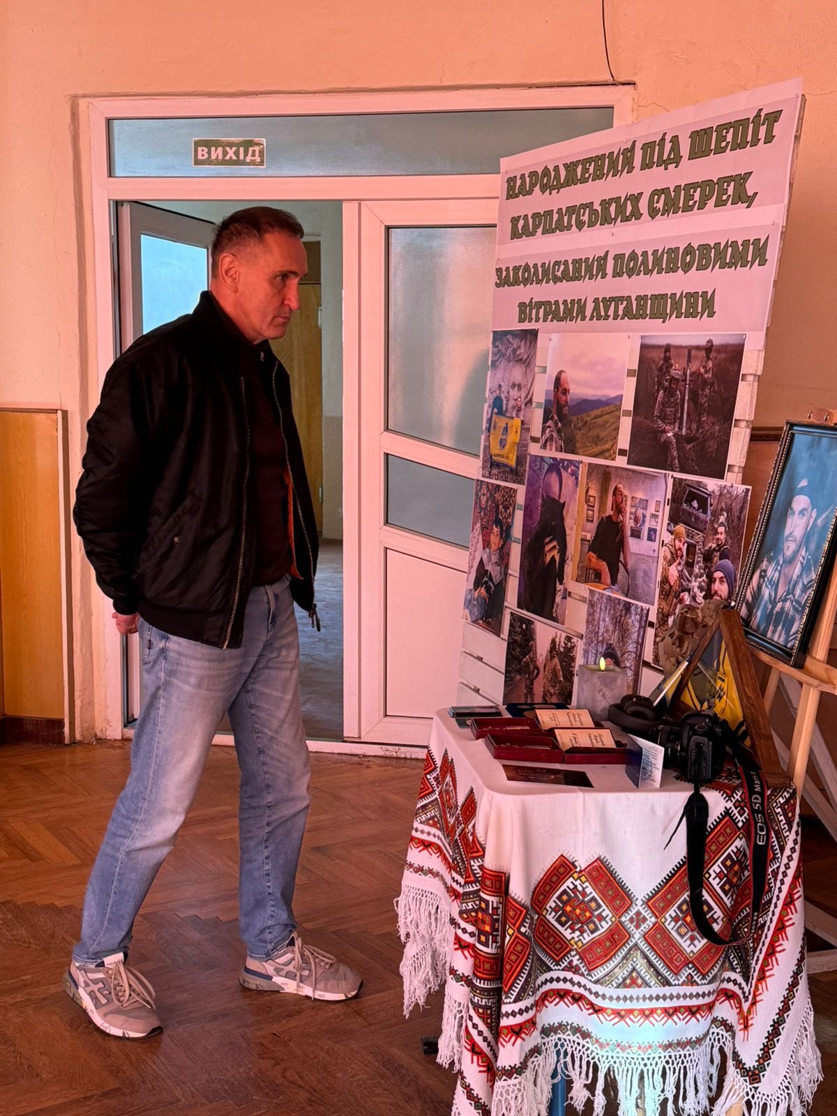 Андрій Голинський взяв участь у фотовиставці пам’яті бійця Азову Андрія «Леміша»
